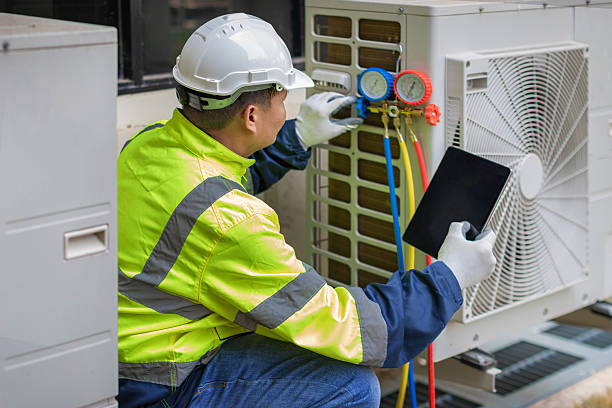 Professional Hvac technician working in Goldvein, VA